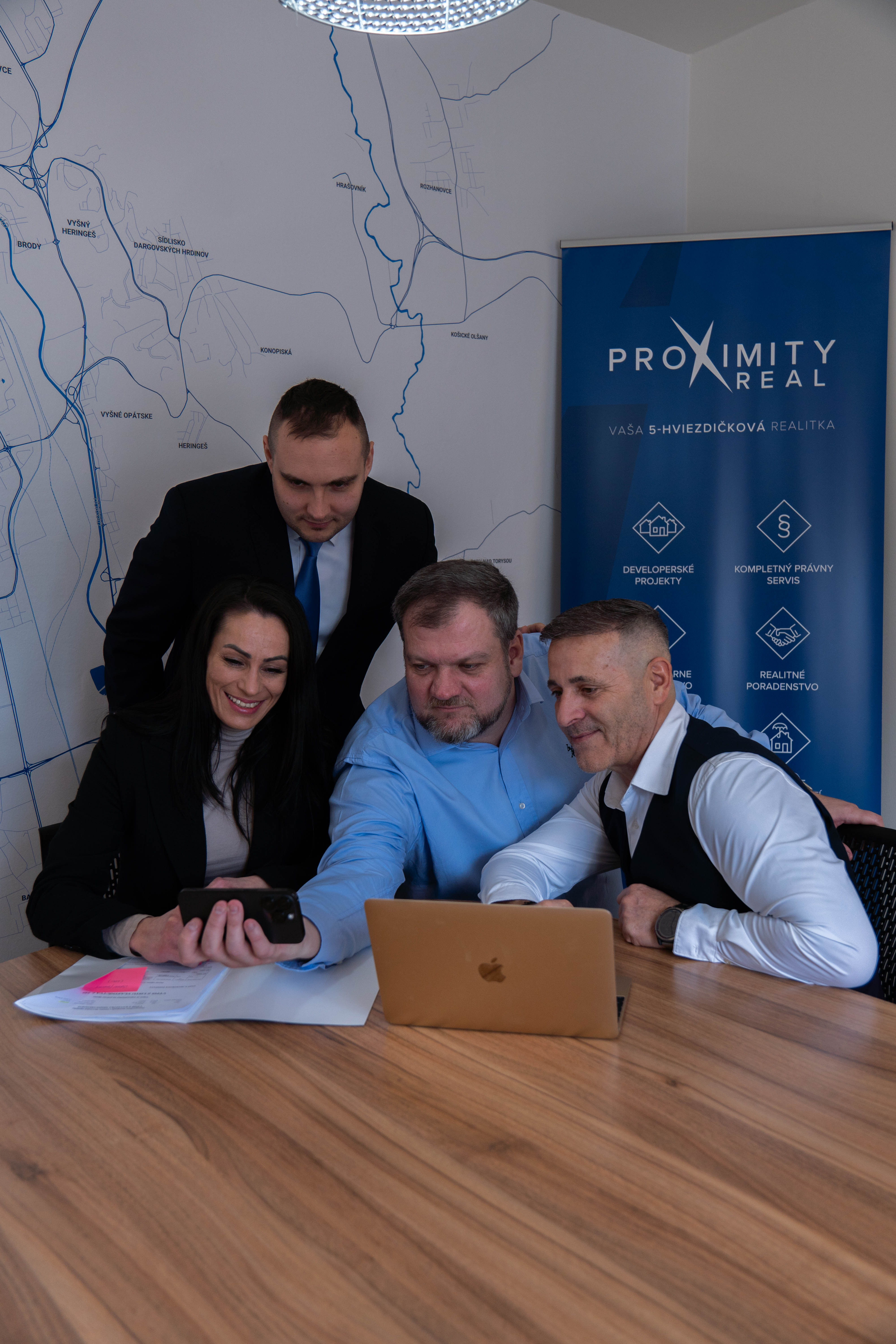 Proximity real