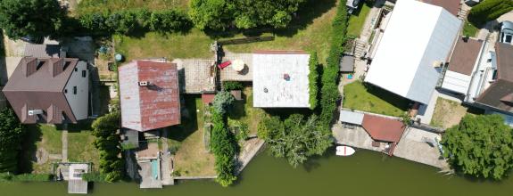 Na predaj: Výnimočná celoročná murovaná chata pri vode – Čaňa