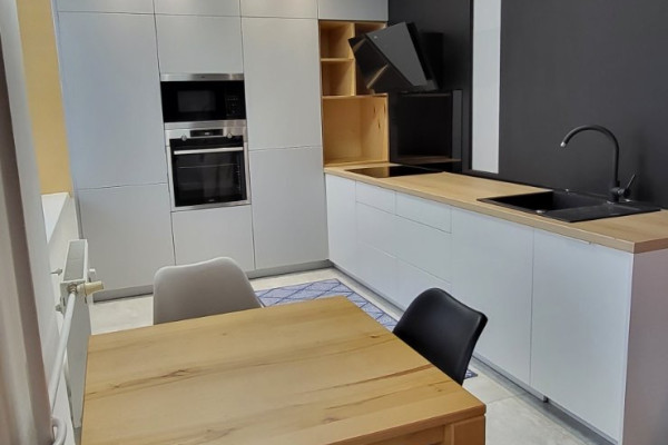 2 - izbový kompletne zrekonštruovaný a zariadený byt na PRENÁJOM!  VRÁTANE INTERNETU!