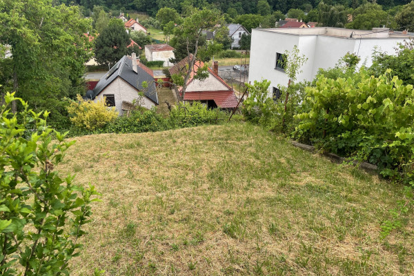 Na predaj – slnečný stavebný pozemok v lokalite Košice – Myslava (714 m²)