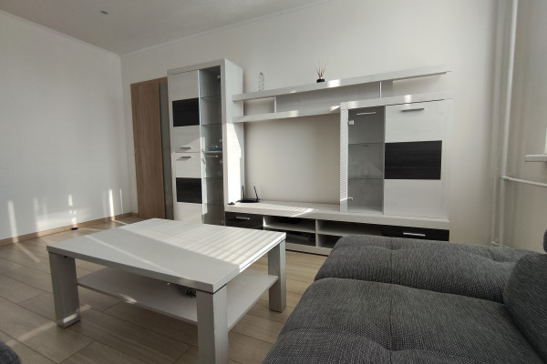 Na prenájom zariadený 2-izbový byt na ul. Benadova v Košiciach