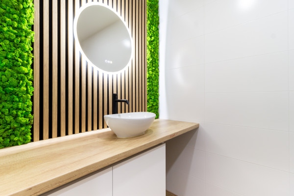 Krásny, kompletne zrekonštruovaný 2-izbový byt – Nad jazerom, Donská ulica (51 m²), ihneď voľný