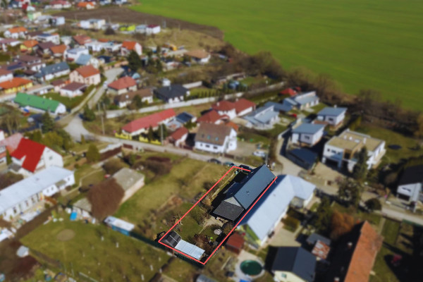 Rodinný dom s možnosťou rozšírenia bývania a veľkým pozemkom – Valaliky