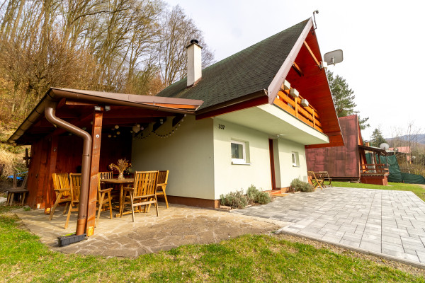 Novostavba - chata Ružín – 700 m od vody