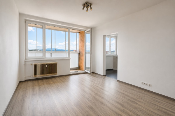 Na predaj 3-izbový byt s panoramatickým výhľadom – Košice II, Terasa