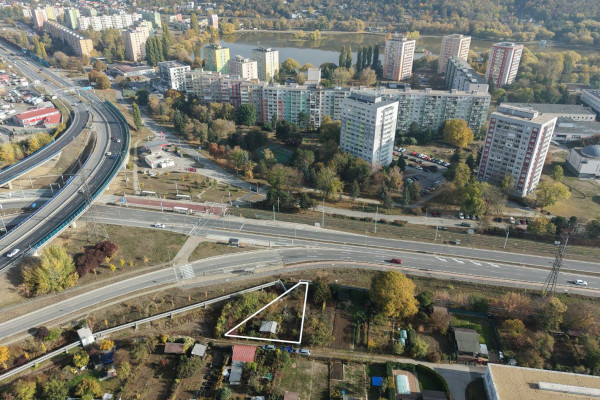 Záhrada, na ktorú nepotrebujete auto – priamo v Košiciach