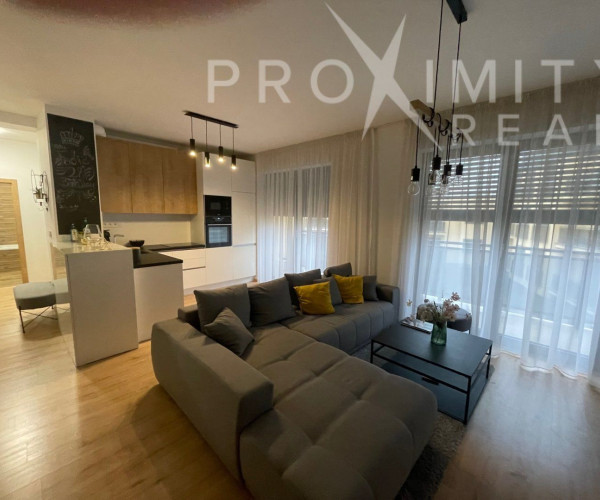 Rezidencia Mestsky park - 3izb. byt, kompletne zariadený, garážové státie