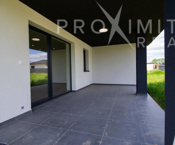 NOVOSTAVBA - 4 izbový BUNGALOV v obci Mokrance, okr. Košice – okolie