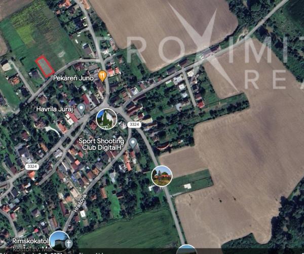 Slnečný rovinatý pozemok v obci Hrašovík