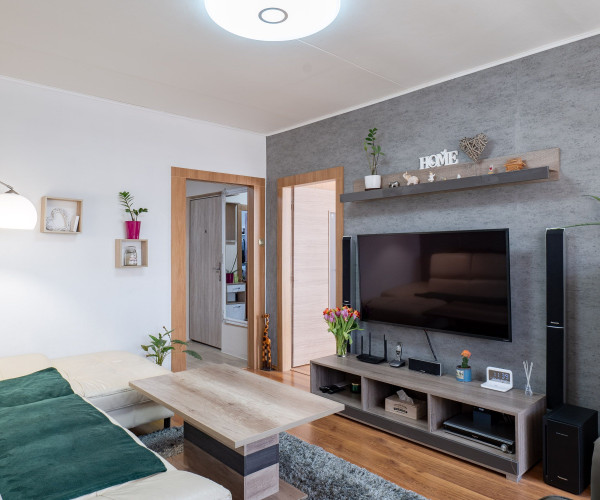 REZERVOVANÉ!Slnečný priestranný 4-izbový byt, IRKUTSKÁ, Košice-Nad jazerom