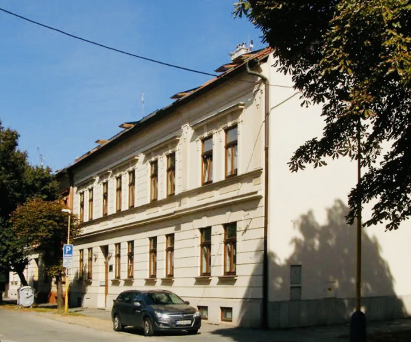 Unikátna budova v úplnom srdci mesta - Košice