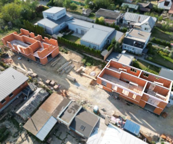 VILADOMY PEREŠ  3 izb. byt s vlastnou záhradou a 2xparkovanie