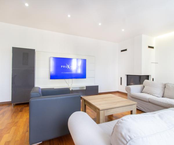 4izb. zariadený byt - 144m2 v centre s 2x parkovacie miesto-IHNEĎ VOĽNÝ