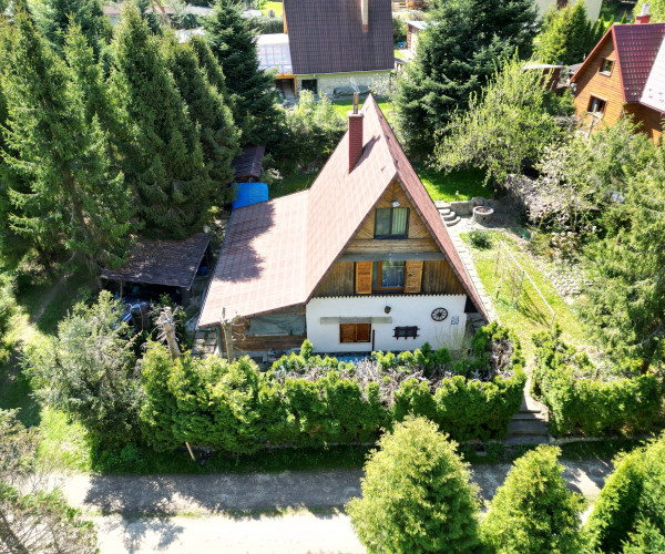 Celoročne obývateľná chata na predaj len 50m od vodnej nádrže Ružín