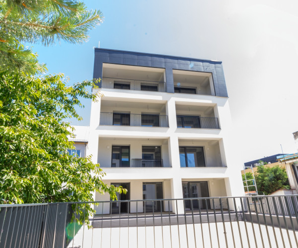 MESTSKÝ PARK - 4 izbový 171 m2 byt s priestranou terasou