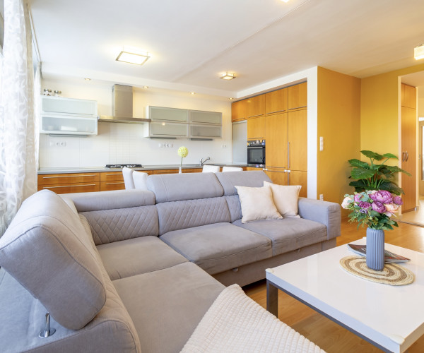 REZERVOVANÉ! Na predaj: Kompletne prerobený a zariadený 3-izbový byt na sídlisku Terasa v Košiciach