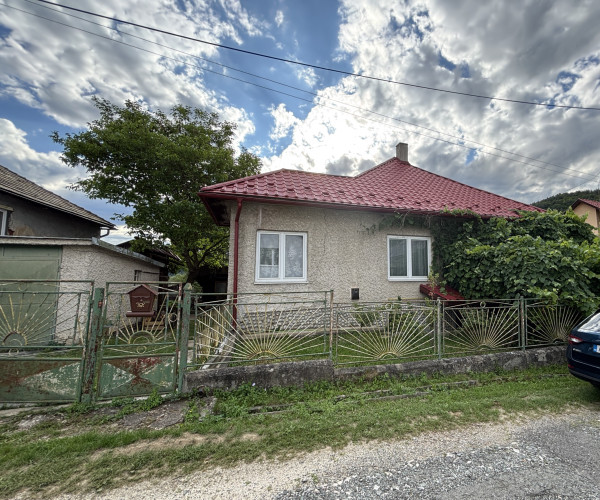 Rodinný dom na predaj v Jaklovciach okres - Gelnica