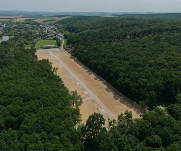 Na predaj investičné pozemky v obci Paňovce