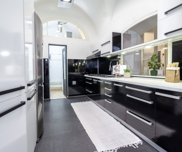 Elegantný historický byt s jedinečnou atmosférou a veľkorysou rozlohou 130 m²  v CENTRE MESTA KOŠICE