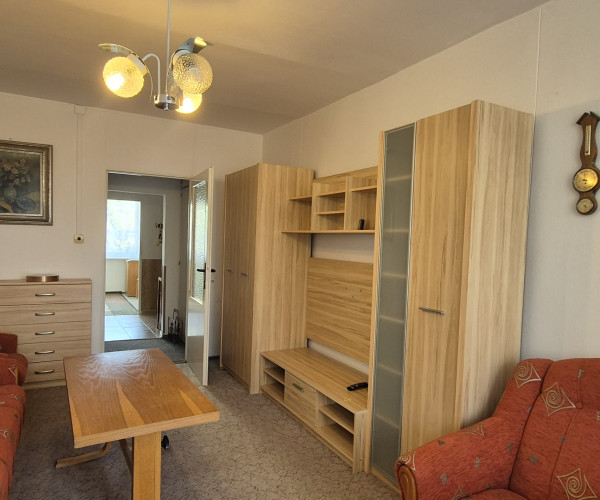 Ponúkame na prenájom priestranný 3-izbový byt na ulici Donská - Košice - Jazero