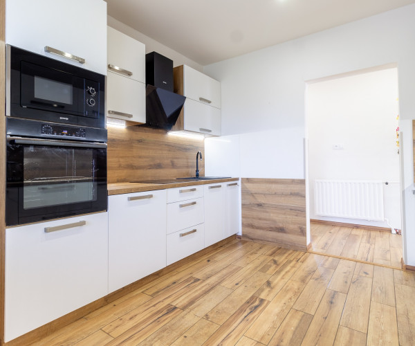 Na predaj zrekonštruovaný rodinný dom – Encs, Maďarsko