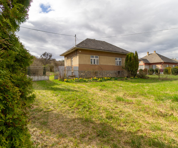 Nádherný gazdovský dom v obci Rešica