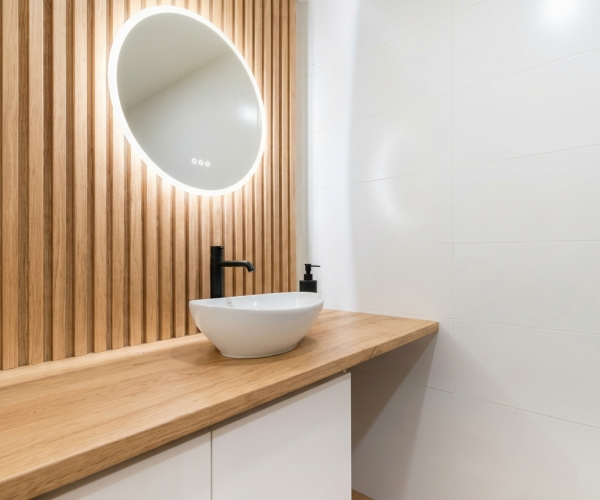 MODERNÉ BÝVANIE NA TERASE: 1,5 izb. byt s úplne novou rekonštrukciou