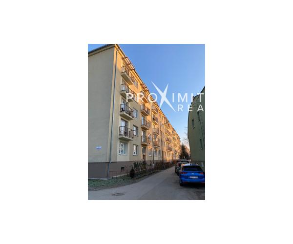 2- izb. tehlový byt Sever - Obrancov mieru - kompletne zariadený