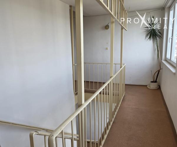 Na predaj 1,5-izbový byt po kompletnej rekonštrukcii, 6m balkón, Zombova - KVP