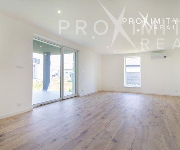 NOVOSTAVBA - 4 izbový BUNGALOV v obci Mokrance, okr. Košice – okolie