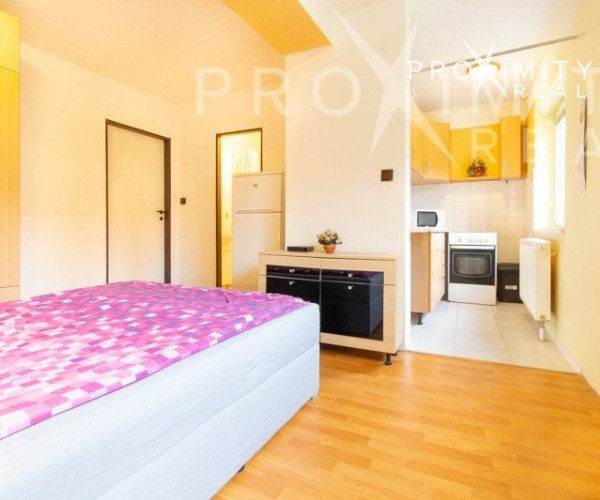 REZERVOVANÝ! INVESTIČNÁ NEHNUTEĽNOSŤ NA PREDAJ – PODHRADOVÁ