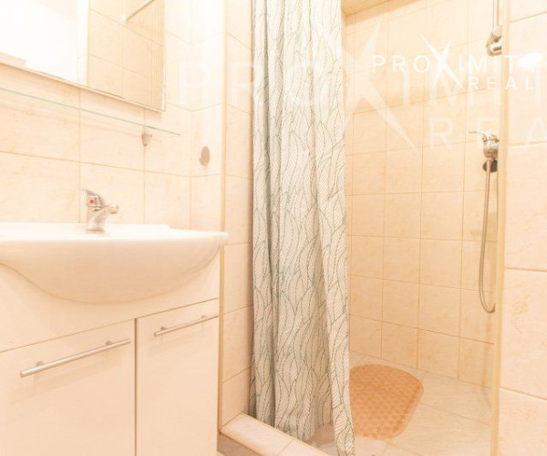 REZERVOVANÝ! INVESTIČNÁ NEHNUTEĽNOSŤ NA PREDAJ – PODHRADOVÁ