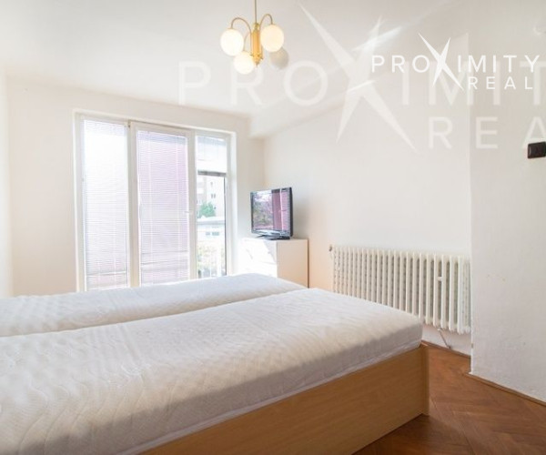 RODINNÝ DOM NA SÍDLISKU PODHRADOVÁ