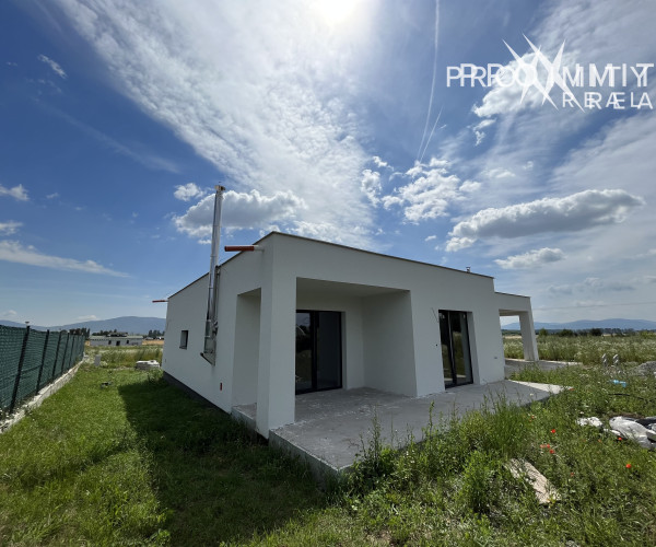 Rodinný Dom na KĽÚČ - Haniska