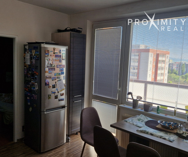 3 izb. zariadený byt, sídl. Nad Jazerom, 2x loggia