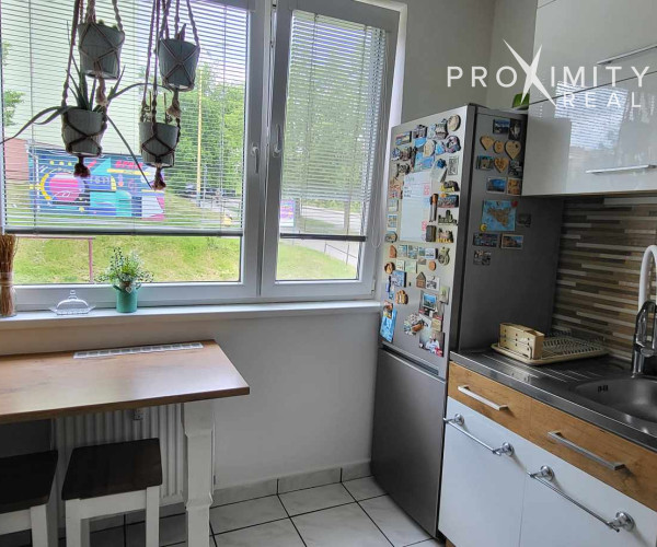 REZERVOVANÉ!2 izbový byt s loggiou na predaj - ZARIADENÝ - KVP