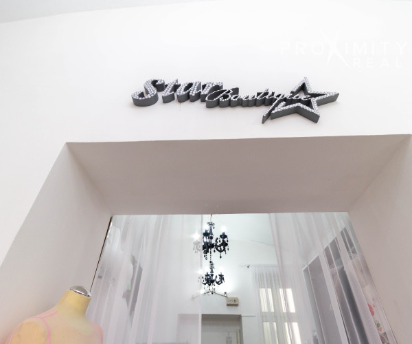 Odstúpenie zabehnutého a kompletne zariadeného SVADOBNÉHO SALÓNU