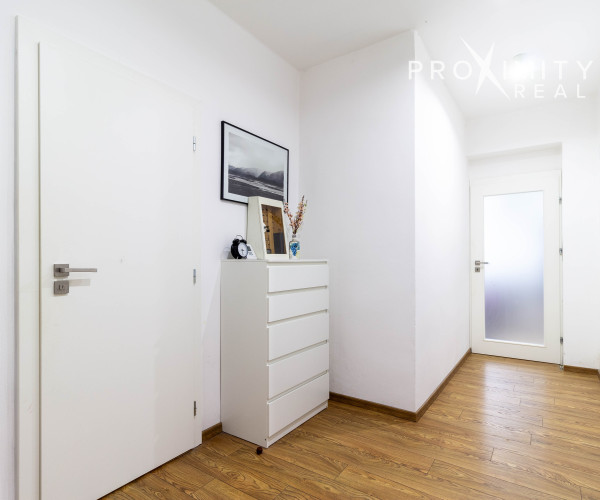 IHNEĎ VOĽNÝ! 2izb. byt na prenájom s parkovaním a záhradou - Sever