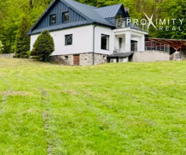 Luxusná moderná chata v nádhernom prostredí blízko Košíc - ideálna na bývanie aj podnikanie