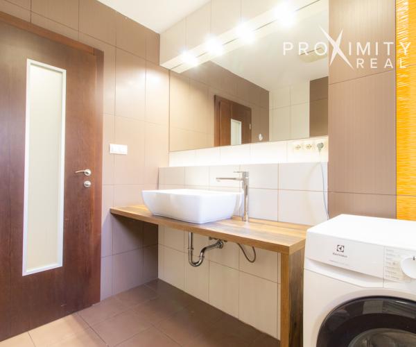 4izb. zariadený byt - 144m2 v centre s 2x parkovacie miesto-IHNEĎ VOĽNÝ