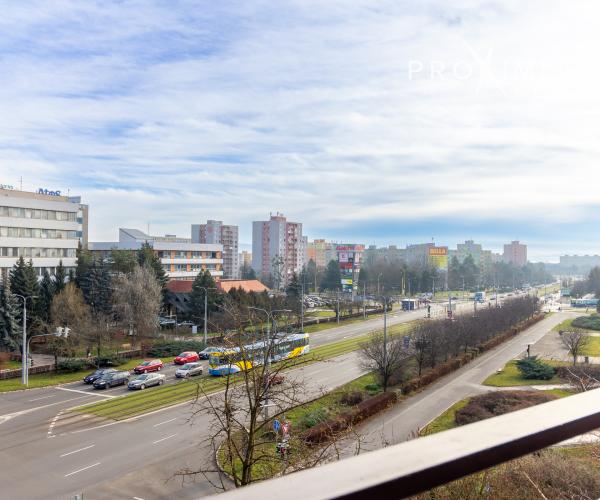 3 izbový slnečný byt na Terase, s kompletne novou rekonštrukciou a veľkým balkónom pri OC Galérii