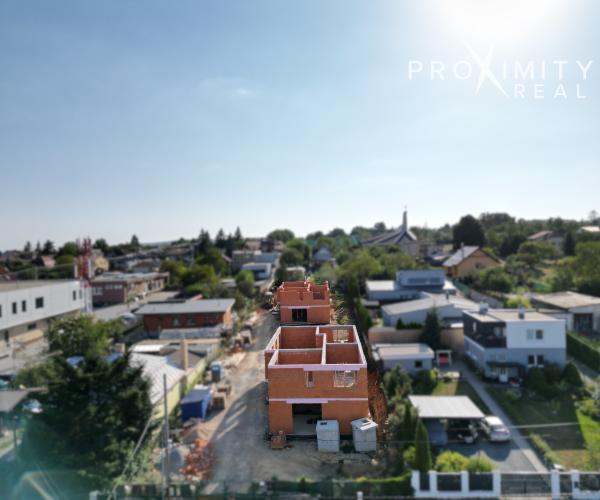 VILADOMY PEREŠ 3 izb. byt s vlastnou záhradou, 2x parkovacie miesto