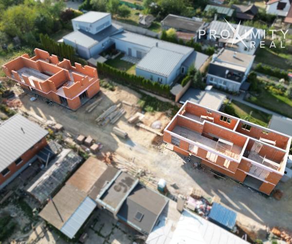 VILADOMY PEREŠ 3 izb. byt s vlastnou záhradou, 2x parkovacie miesto