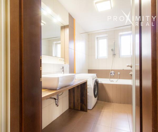 4izb. zariadený byt - 144m2 v centre s 2x parkovacie miesto-IHNEĎ VOĽNÝ