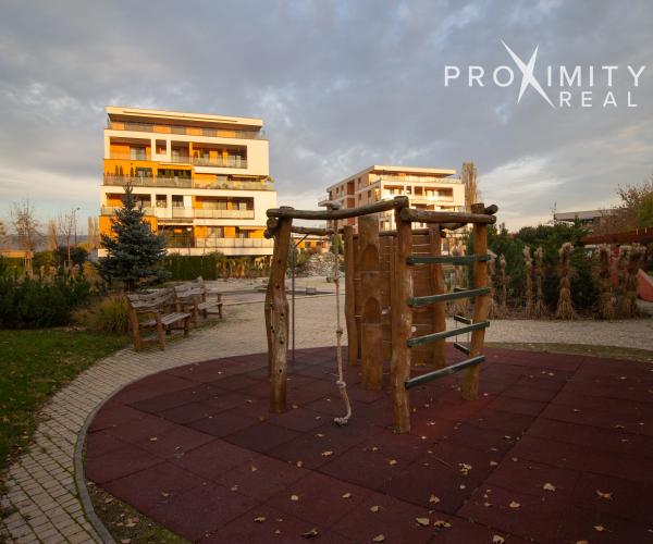 Park Anička, ihneď voľný 2-izb. byt, zariadený s garážovým státím