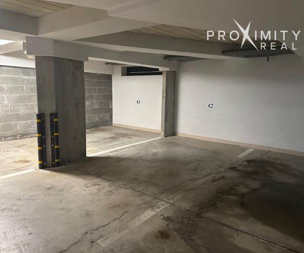 Park Anička, ihneď voľný 2-izb. byt, zariadený s garážovým státím