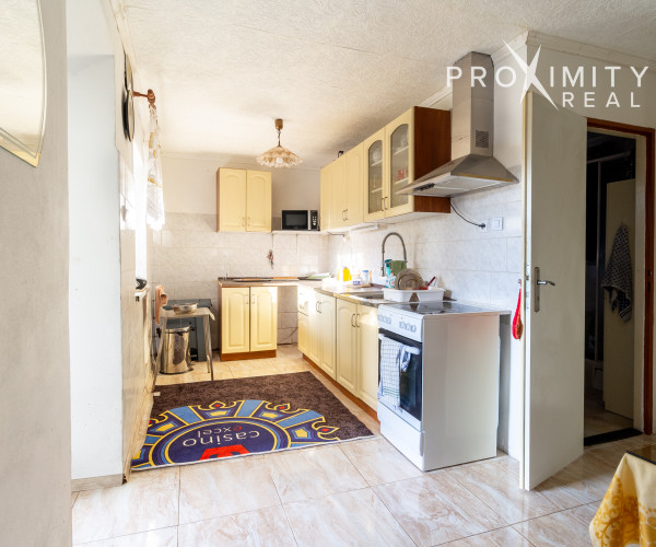 Podnikateľské priestory a priestranný rodinný dom s úžitkovou plochou 320 m² na pozemku s rozlohou 672 m² v atraktívnej lokalite!