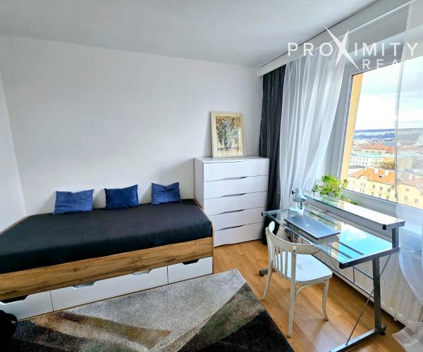 Prenájom 3 izbového bytu na Škultétyho ul. - blízko centra