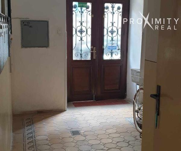 Meštiansky 1-izbový byt v historickom centre Košíc – Kováčska ulica - na predaj