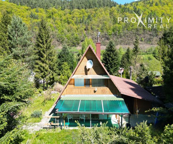 Celoročne obývateľná chata na predaj len 50m od vodnej nádrže Ružín